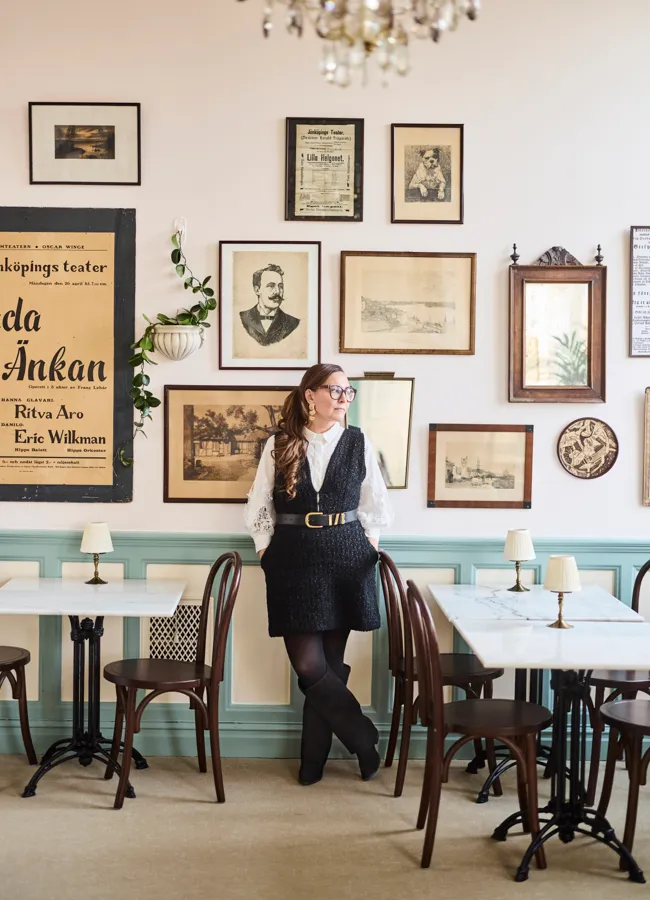 "Att få upp en snygg tavelvägg är en konst i sig", menar Katrin Bååth.